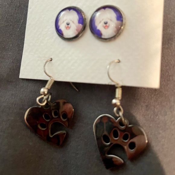 Love Your Dog Pair of 2 Earrings, Studs w Dog & Dangling Silver Heart Paw Prints - Picture 3 of 6